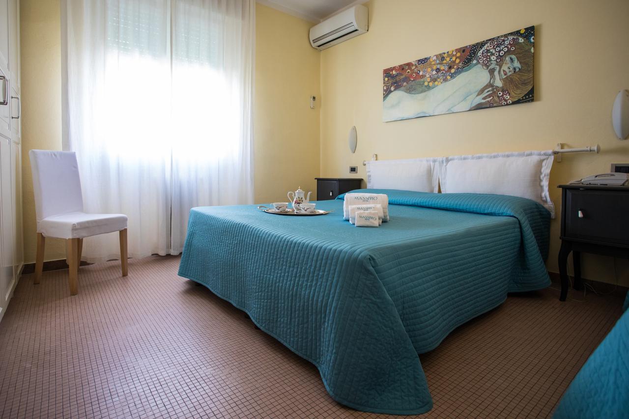 Hotel Massimo Marina di Cecina Extérieur photo