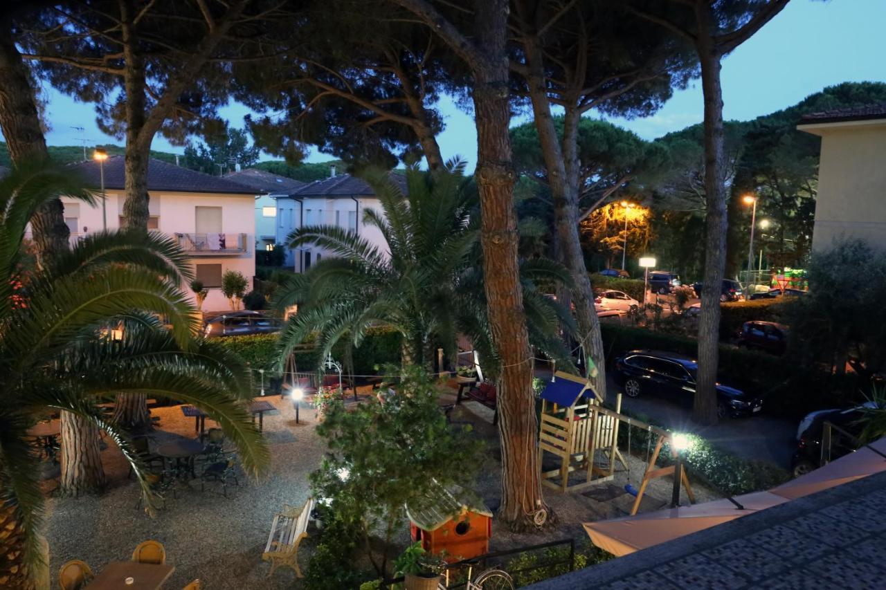 Hotel Massimo Marina di Cecina Extérieur photo
