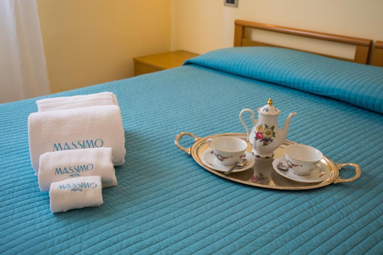 Hotel Massimo Marina di Cecina Extérieur photo