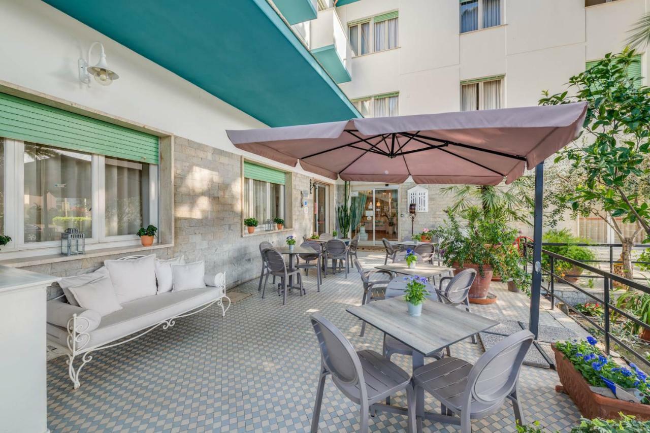 Hotel Massimo Marina di Cecina Extérieur photo