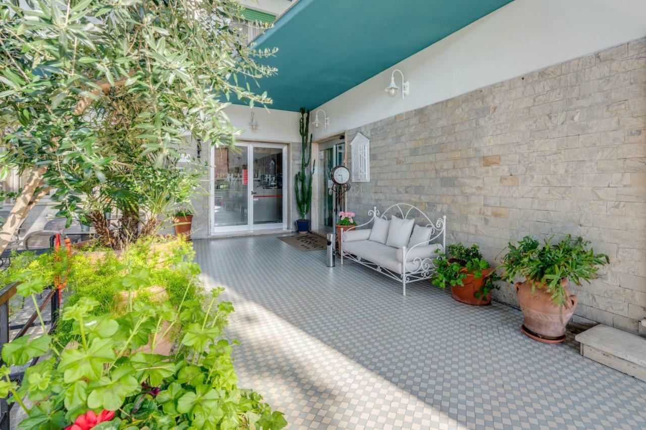 Hotel Massimo Marina di Cecina Extérieur photo