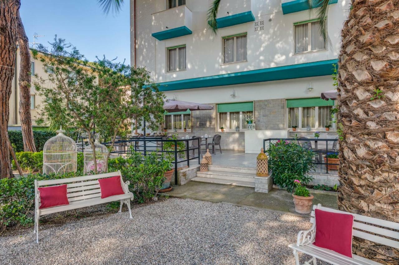 Hotel Massimo Marina di Cecina Extérieur photo